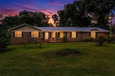 134 Ellen Hand Cir, Cedartown, GA 30125