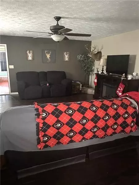 Living - 10 Dial Rd, Monroe, GA 30655 photo 1 of 1