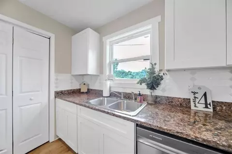 Kitchen - 242 Jackson St, Barnesville, GA 30204 photo 2 of 4