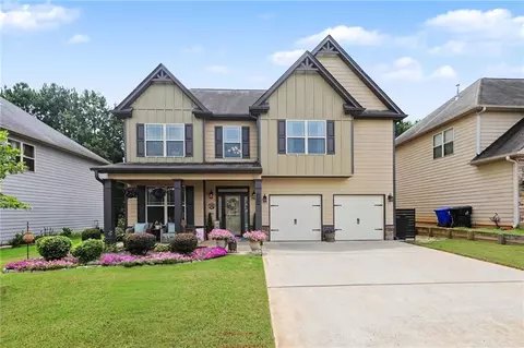 330 Adverstone Ct, Fayetteville, GA 30214