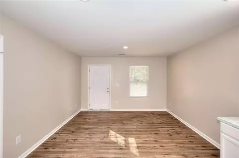 Living - 407 Wall St, Monroe, GA 30655 photo 3 of 3