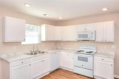 Kitchen - 407 Wall St, Monroe, GA 30655 photo 1 of 1