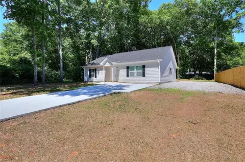 Exterior - 407 Wall St, Monroe, GA 30655 photo 4 of 6