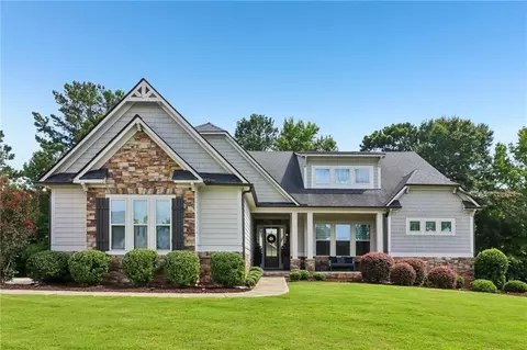 185 Oakleigh Manor Dr, Fayetteville, GA 30215