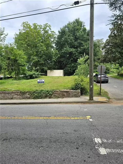 547 Chappell Rd NW, Atlanta, GA 30318