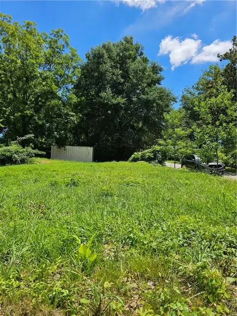547 Chappell Rd NW, Atlanta, GA 30318