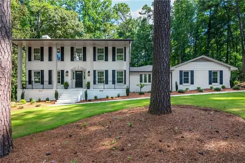 5004 Mountclaire Rd, Smoke Rise, GA 30087