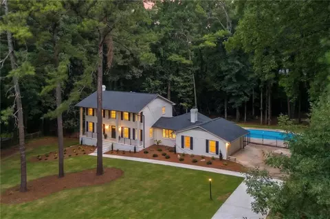 5004 Mountclaire Rd, Stone Mountain, GA 30087