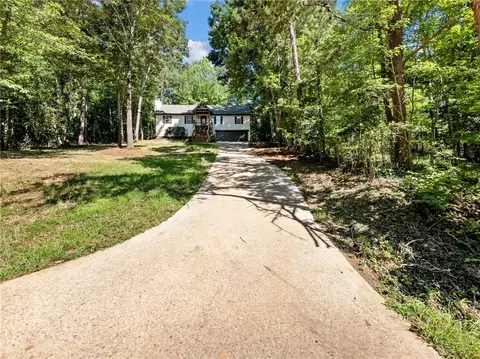 Exterior - 3930 Pine Tree Ln, Gainesville, GA 30501 photo 11 of 13
