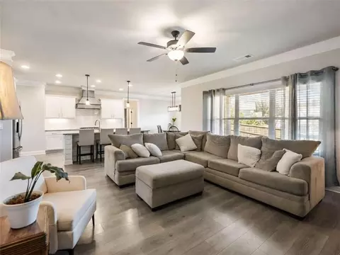 Living - 543 Calgary Downs Dr, Winder, GA 30680 photo 2 of 4