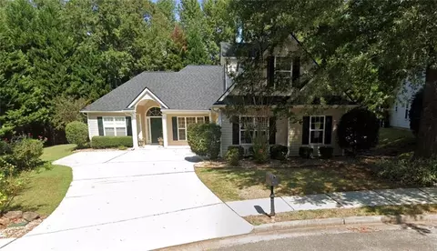 100 Avondale Cir, Newnan, GA 30265