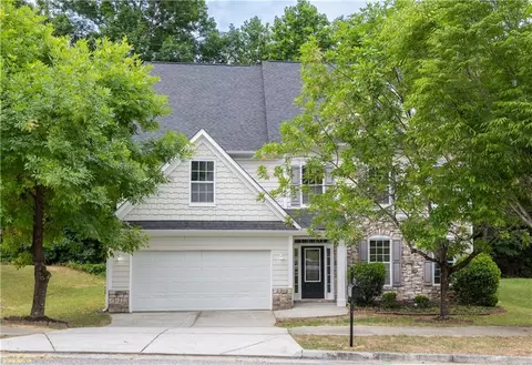 1933 Temple Park Dr, Loganville, GA 30052