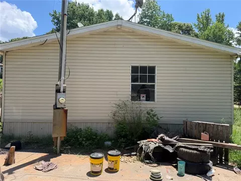 Exterior - 130 Triple Tree Rd, Bremen, GA 30110 photo 4 of 6