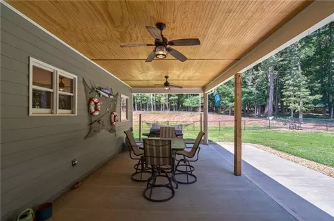 Exterior - 610 Spring View Dr, Covington, GA 30014 photo 7 of 21