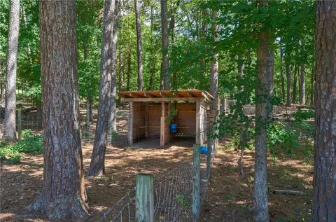 Exterior - 610 Spring View Dr, Covington, GA 30014 photo 14 of 21