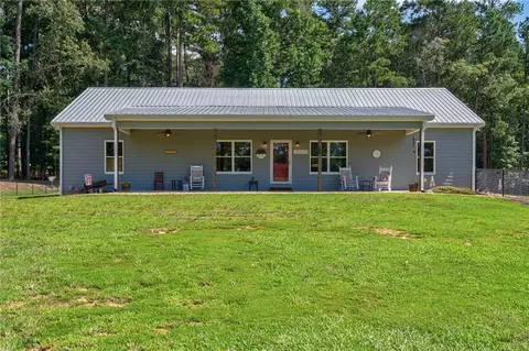 610 Spring View Dr, Covington, GA 30014