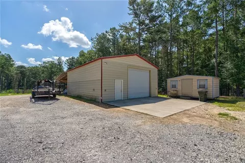 Exterior - 610 Spring View Dr, Covington, GA 30014 photo 18 of 21