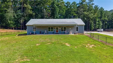 Exterior - 610 Spring View Dr, Covington, GA 30014 photo 2 of 21