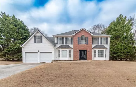 2167 Pixie Rose Ln, Loganville, GA 30052