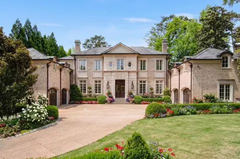 4010 Powers Fry NW, Atlanta, GA 30342