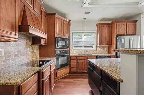 Kitchen - 157 Mariahs Walk, Hampton, GA 30228 photo 2 of 3