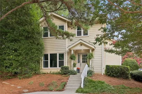 217 Peachtree Hollow Ct, Sandy Springs, GA 30328