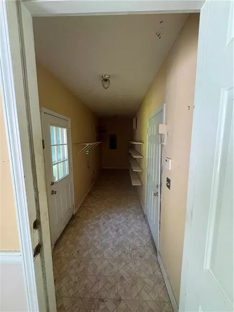 Entry Way - 75 W Sycamore Ct, Covington, GA 30016 photo 3 of 4