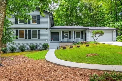 180 Wills Ln, Alpharetta, GA 30009