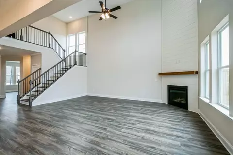 Living - 153 Barton Spgs, Bethlehem, GA 30620 photo 2 of 5