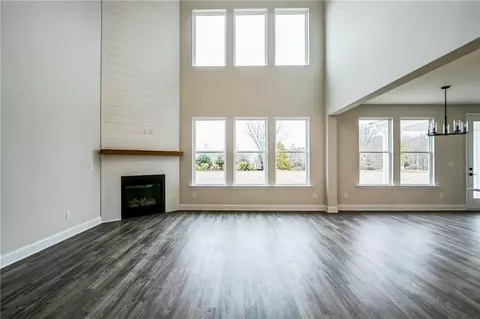 Living - 153 Barton Spgs, Bethlehem, GA 30620 photo 4 of 5