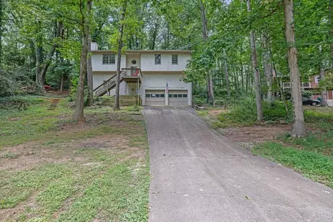 131 Little Brook Dr, Woodstock, GA 30188