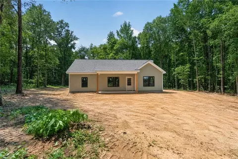 321 Relay Rd, Silver Creek, GA 30173
