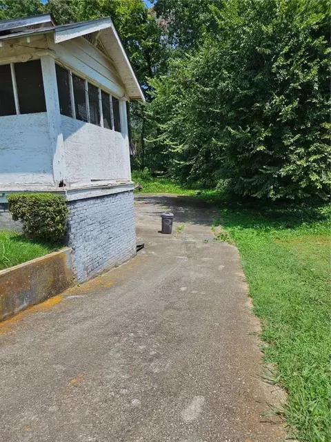 844 Westmont Rd, Atlanta, GA 30311