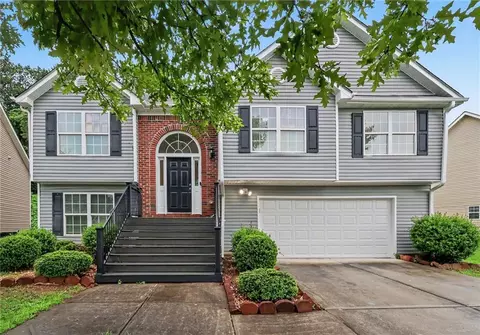 4227 Round Stone Trl, Snellville, GA 30039