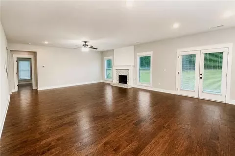 Living - 150 Peppertree Dr, Newnan, GA 30265 photo 2 of 4
