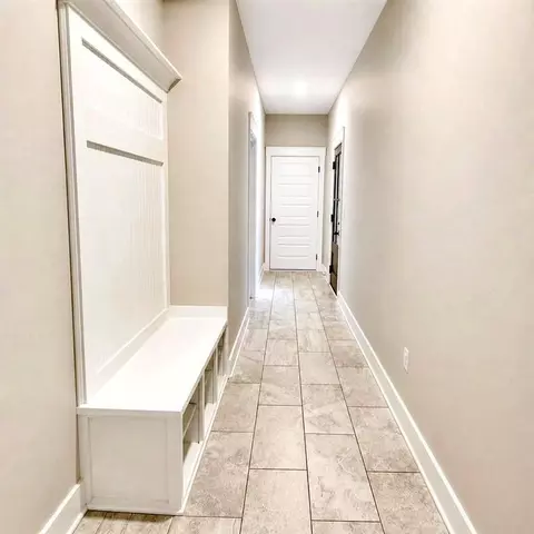 Entry Way - 150 Peppertree Dr, Newnan, GA 30265 photo 2 of 3