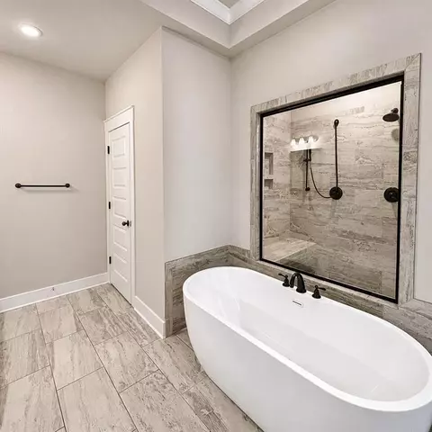 Bath - 150 Peppertree Dr, Newnan, GA 30265 photo 2 of 7