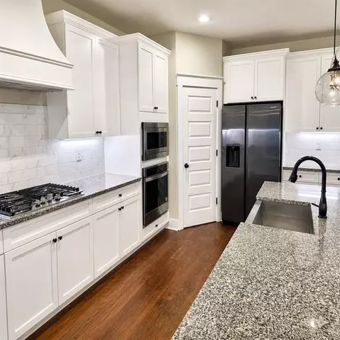 Kitchen - 150 Peppertree Dr, Newnan, GA 30265 photo 4 of 4