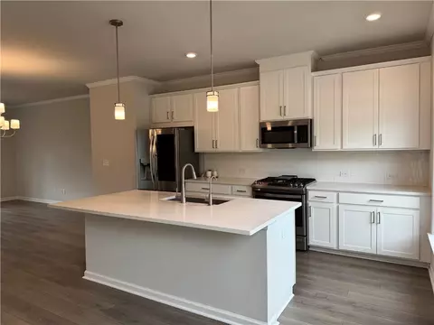 Kitchen - 3706 Davis Cir, Duluth, GA 30096 photo 2 of 3