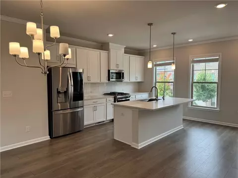 Kitchen - 3706 Davis Cir, Duluth, GA 30096 photo 3 of 3