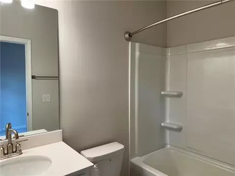 Bath - 3706 Davis Cir, Duluth, GA 30096 photo 4 of 4