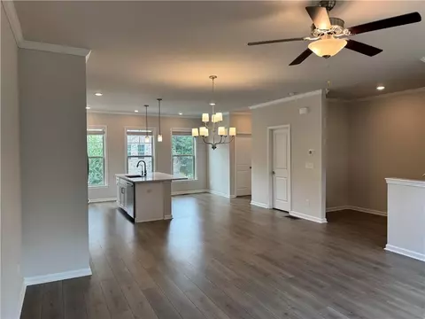 Living - 3706 Davis Cir, Duluth, GA 30096 photo 2 of 4