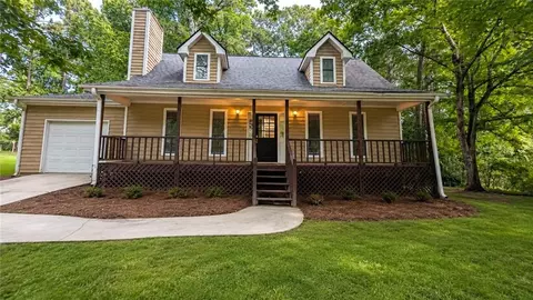 8272 Blackfoot Trl, Jonesboro, GA 30236
