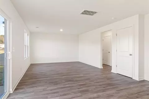 Living - 4341 Foothills Ct, Covington, GA 30016 photo 2 of 4