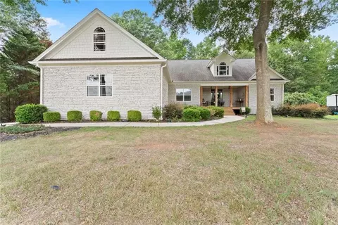 860 Lakeview Dr, Commerce, GA 30529 photo 3