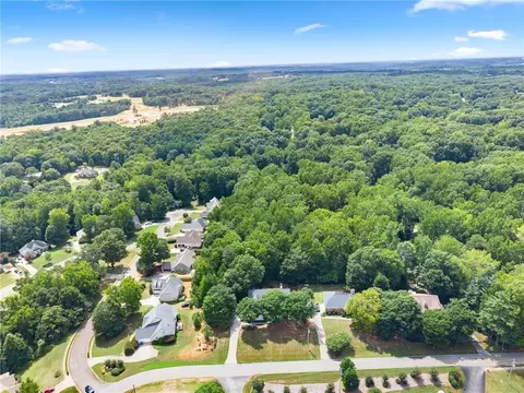 860 Lakeview Dr, Commerce, GA 30529 photo 77