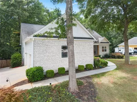 860 Lakeview Dr, Commerce, GA 30529 photo 6