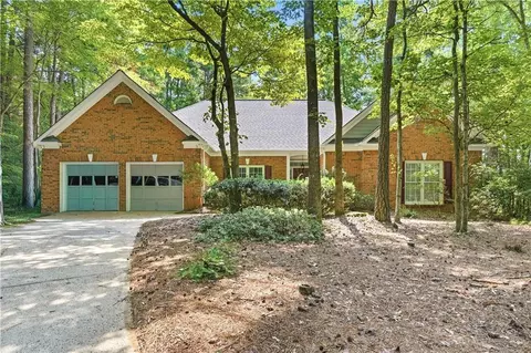 320 Valley Green Ct, Woodstock, GA 30189