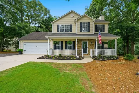3063 Rockview Dr, Loganville, GA 30052