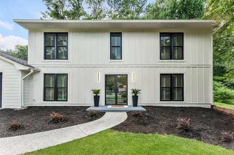 131 Indian Hills Ct, Marietta, GA 30068